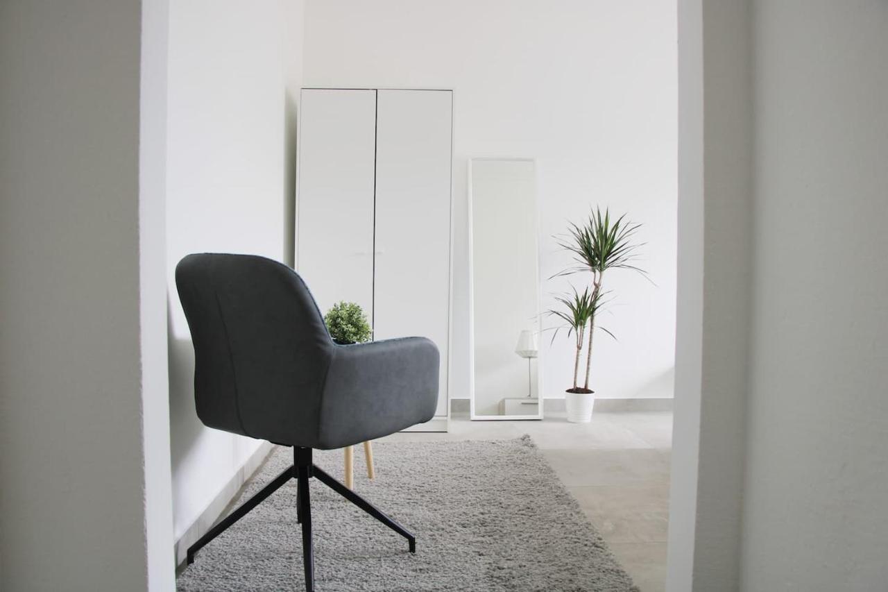 New & Modern Apartment With Beautiful Lake View! Lugano Kültér fotó