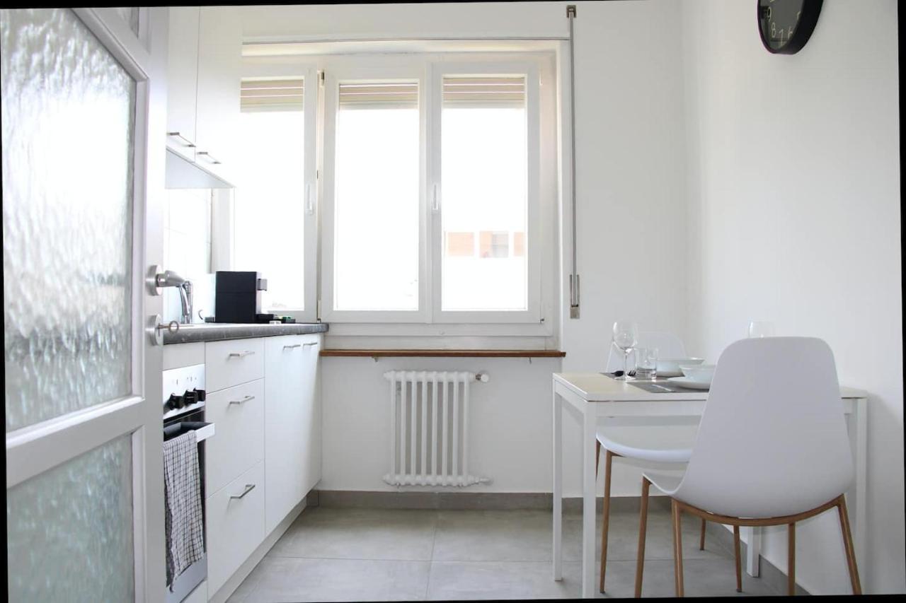 New & Modern Apartment With Beautiful Lake View! Lugano Kültér fotó